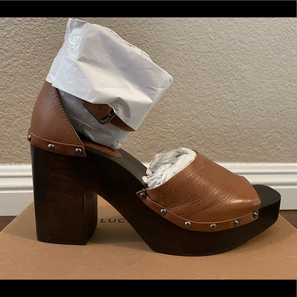 Lucky Brand Nelora platform sandal
